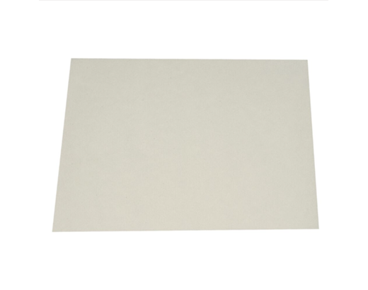 Pergamentpapir i ark 42x34cm. ca. 922 ark 5 kg. bleget//#